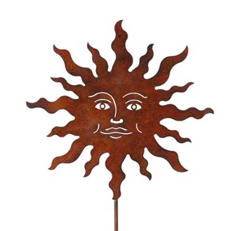 Sole-in-metallo-su-asta-dettaglio Sole in metallo su asta dettaglio