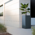Metal planter Column Fioriera a colonna in metallo 50x50x100cm amb 3